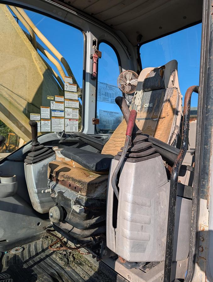 Used 2006 KOBELCO SK330LC