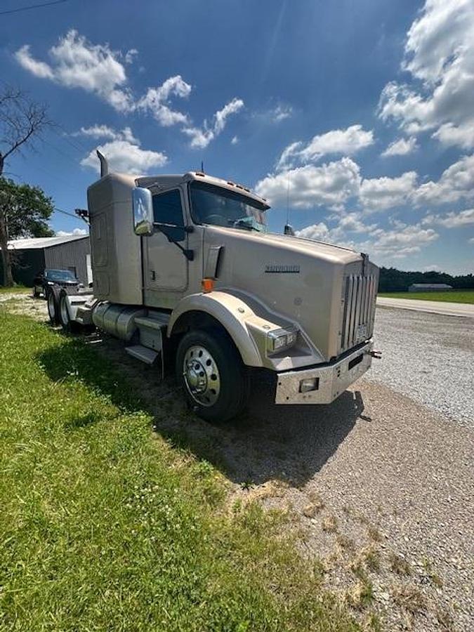 Used 2000 KENWORTH T800