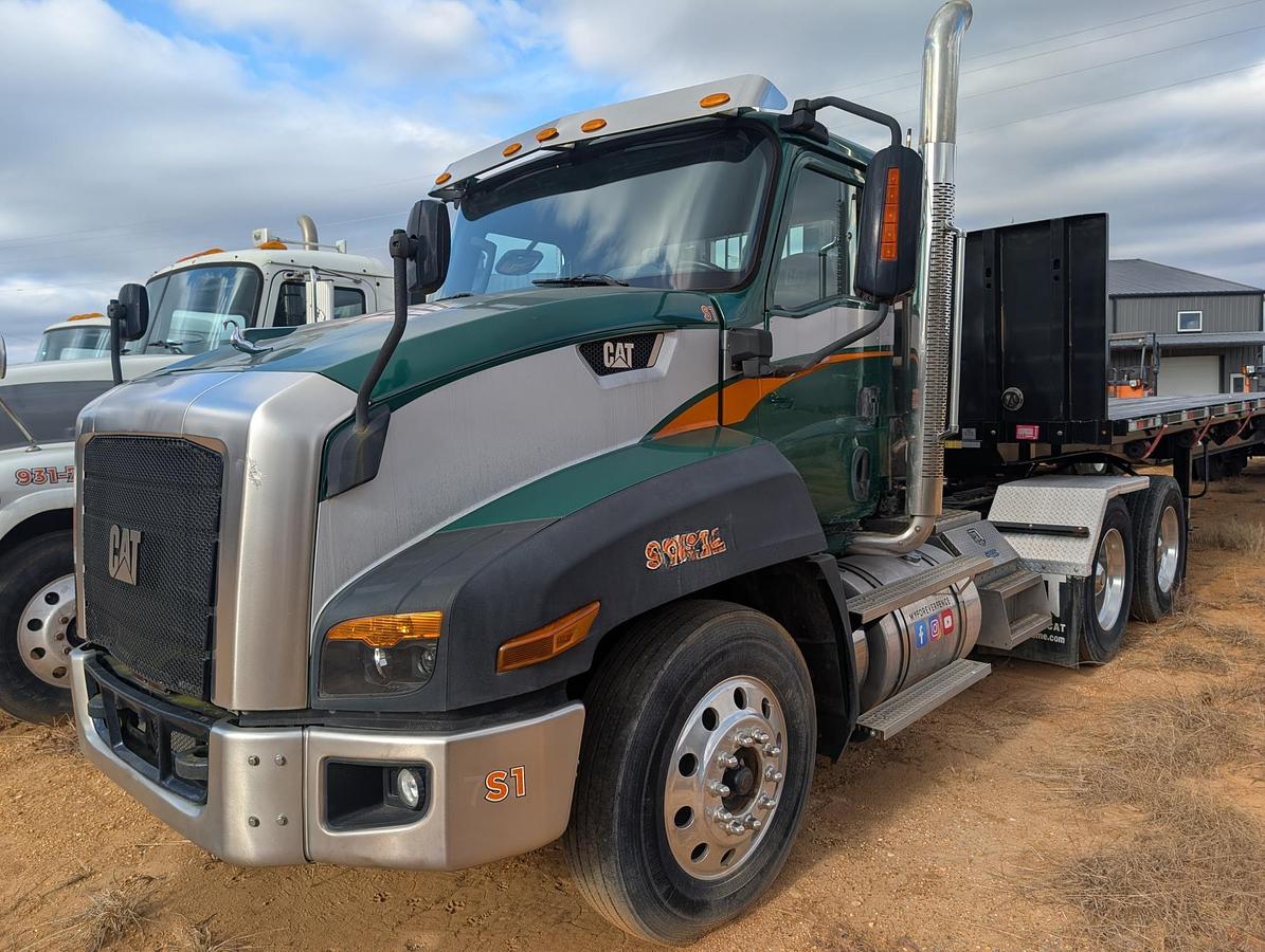 Used 2016 CATERPILLAR CT660S