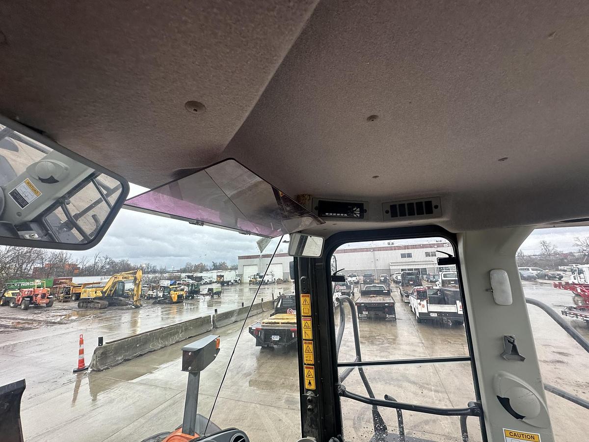 Used 2021 HITACHI ZW370-6HC