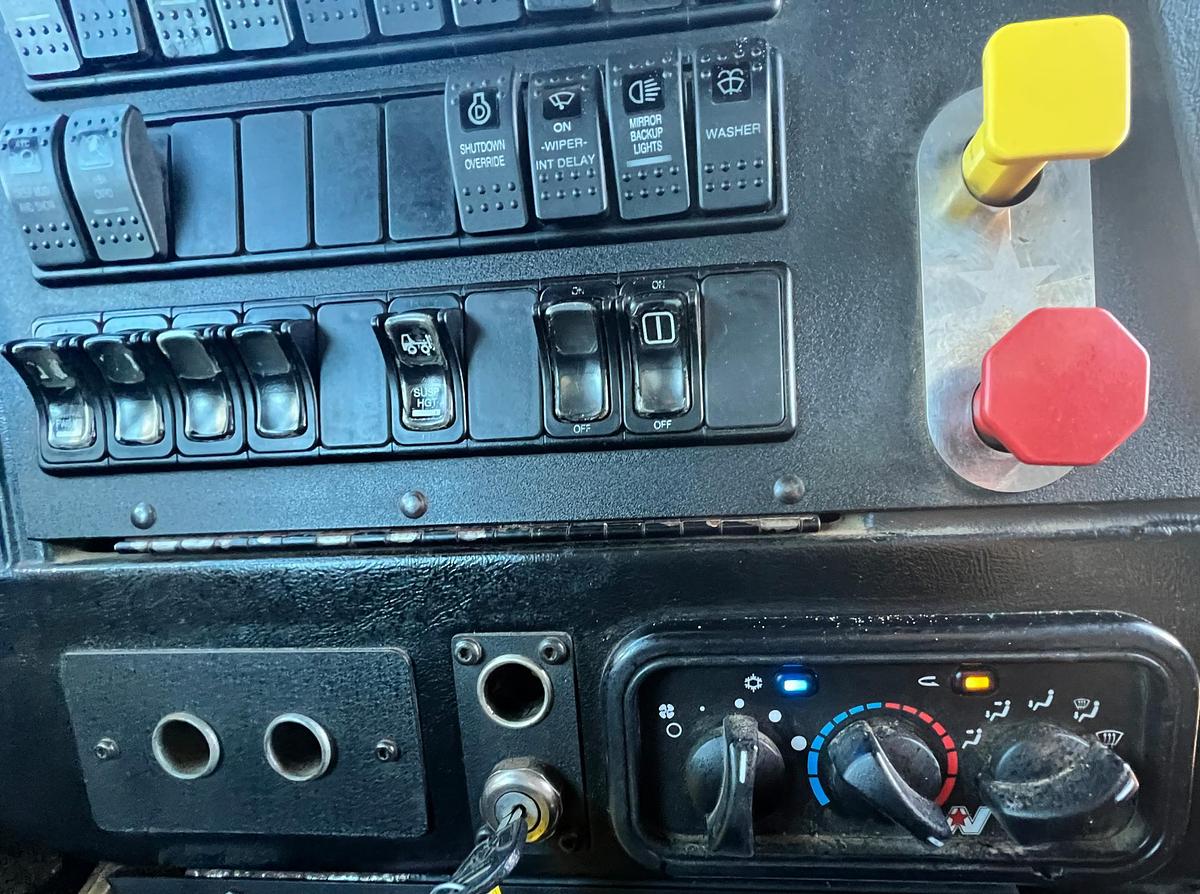 Used 2019 WESTERN STAR W4900