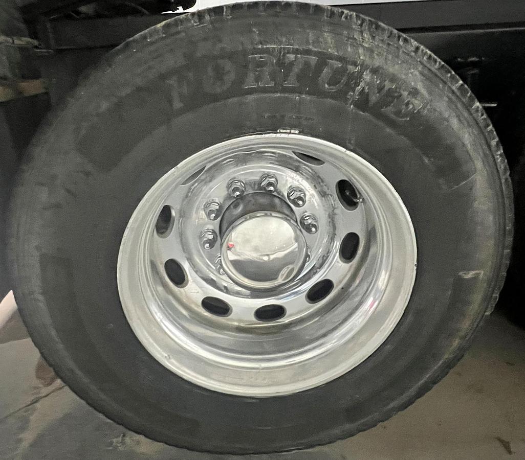 Used 2012 PETERBILT 388 Dump truck