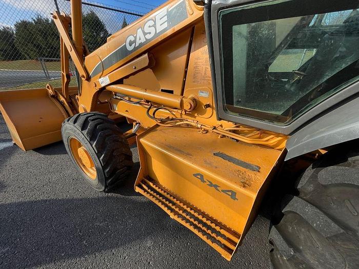 Used 2003 CASE 570M XT