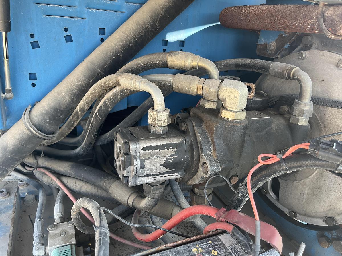 Used 2001 GENIE S-60