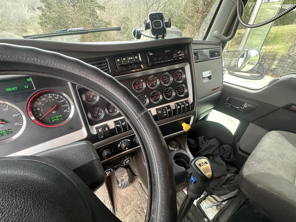 Used 2015 KENWORTH T800