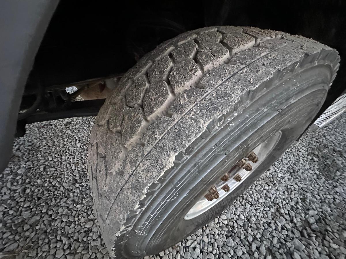 Used 2019 MACK GR64B Rear Mixer