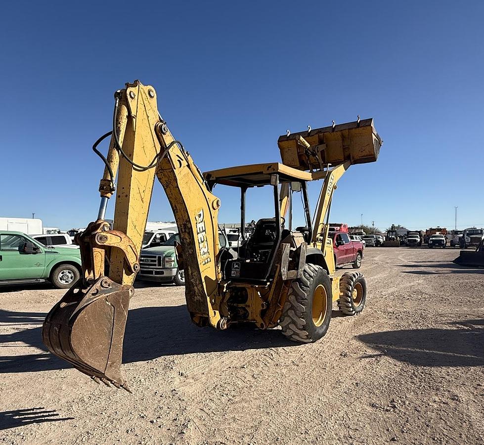 Used 2015 JOHN DEERE 310 SE