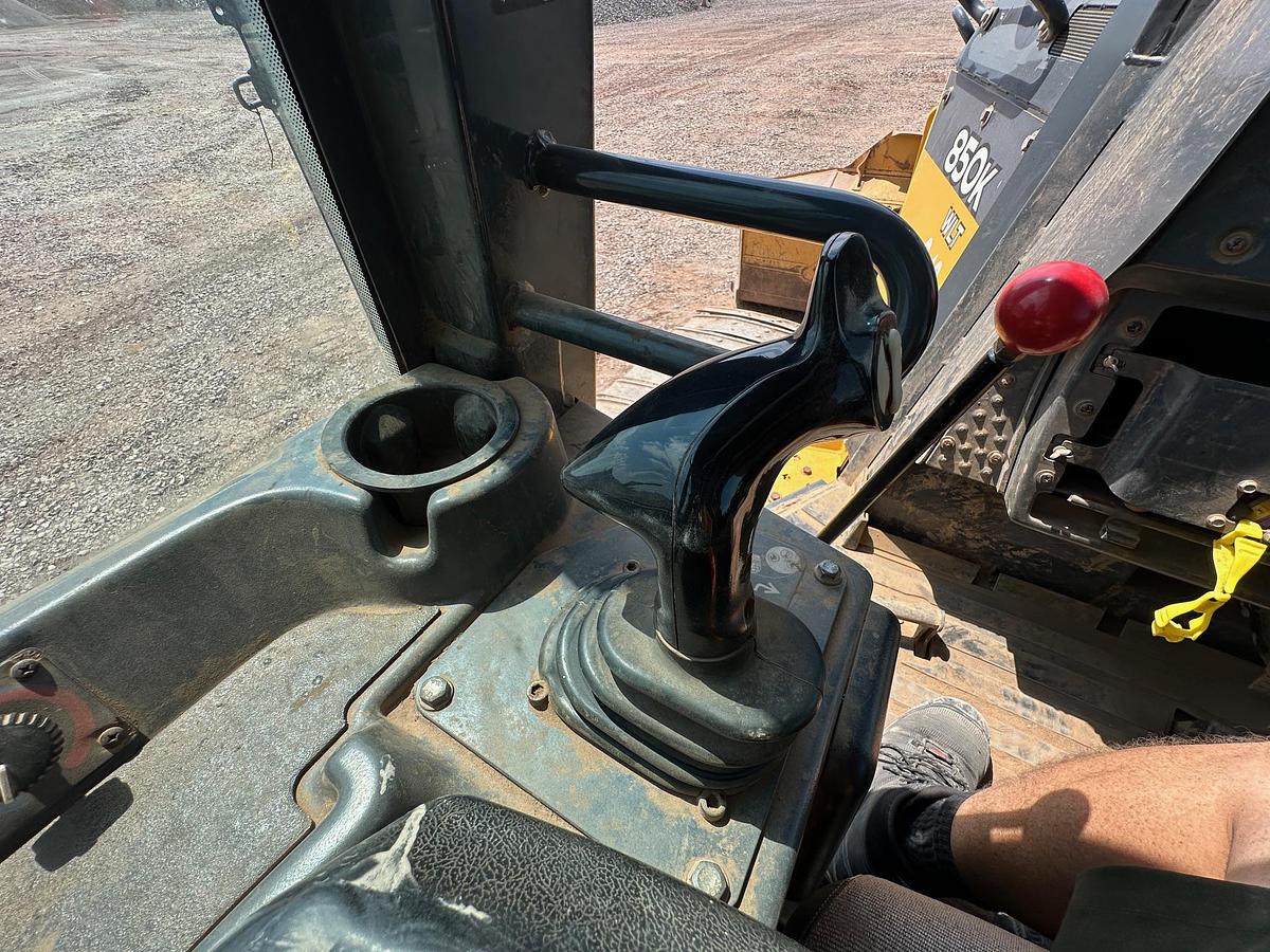 Used 2018 DEERE 850K WLT