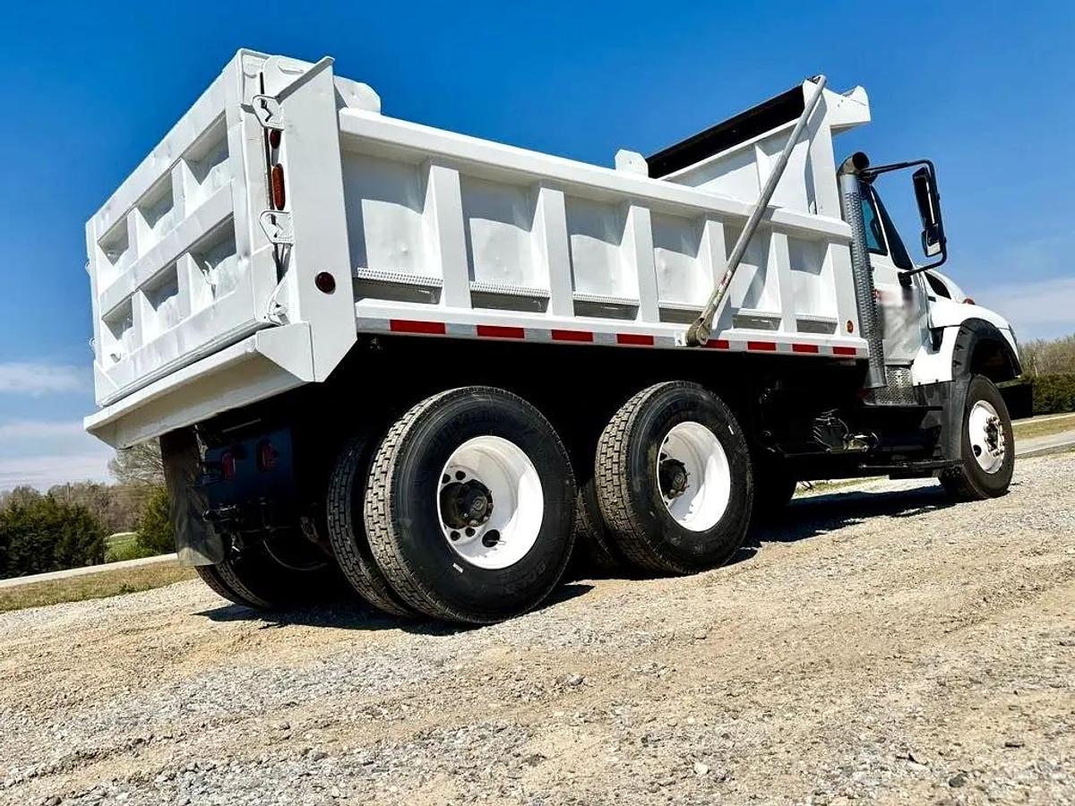 Used 2012 INTERNATIONAL 7600