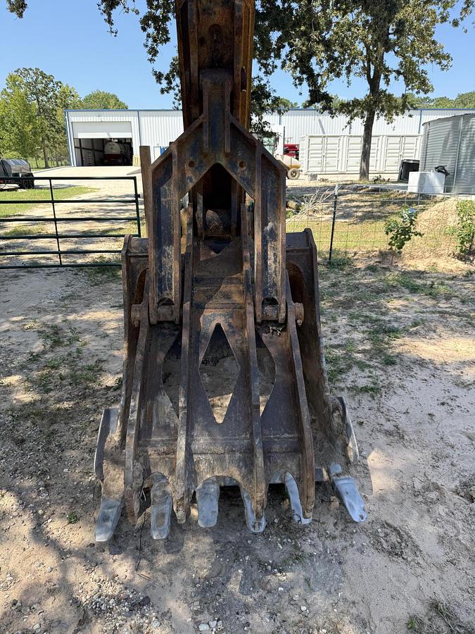 Used 2014 CATERPILLAR 320E LRR