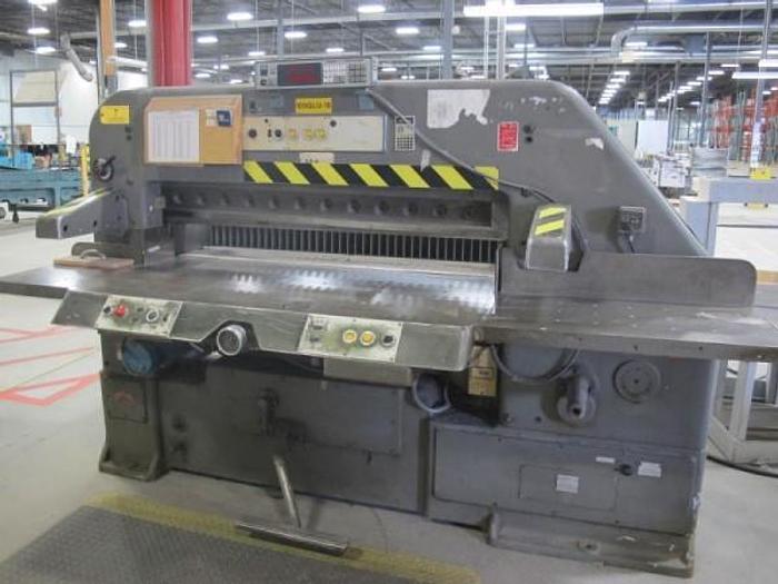 Used Wednesday, February 10, 2016 1:00 PM (ET), PaperWorks (Montreal)