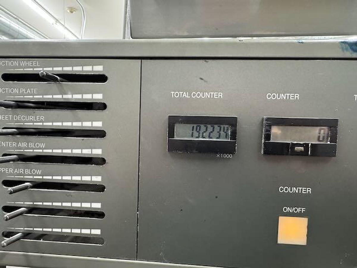 Used 2004 Komori LS40 (6/C with Aqueous Coater)