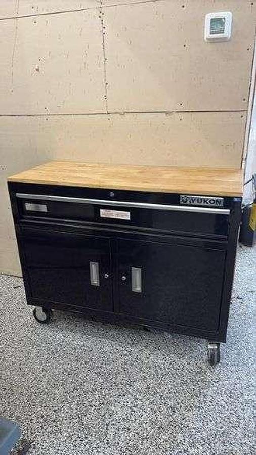 Used Thursday, February 12, 2026, 10:00 AM (CT) - Hersteller May Printing & Embroidery