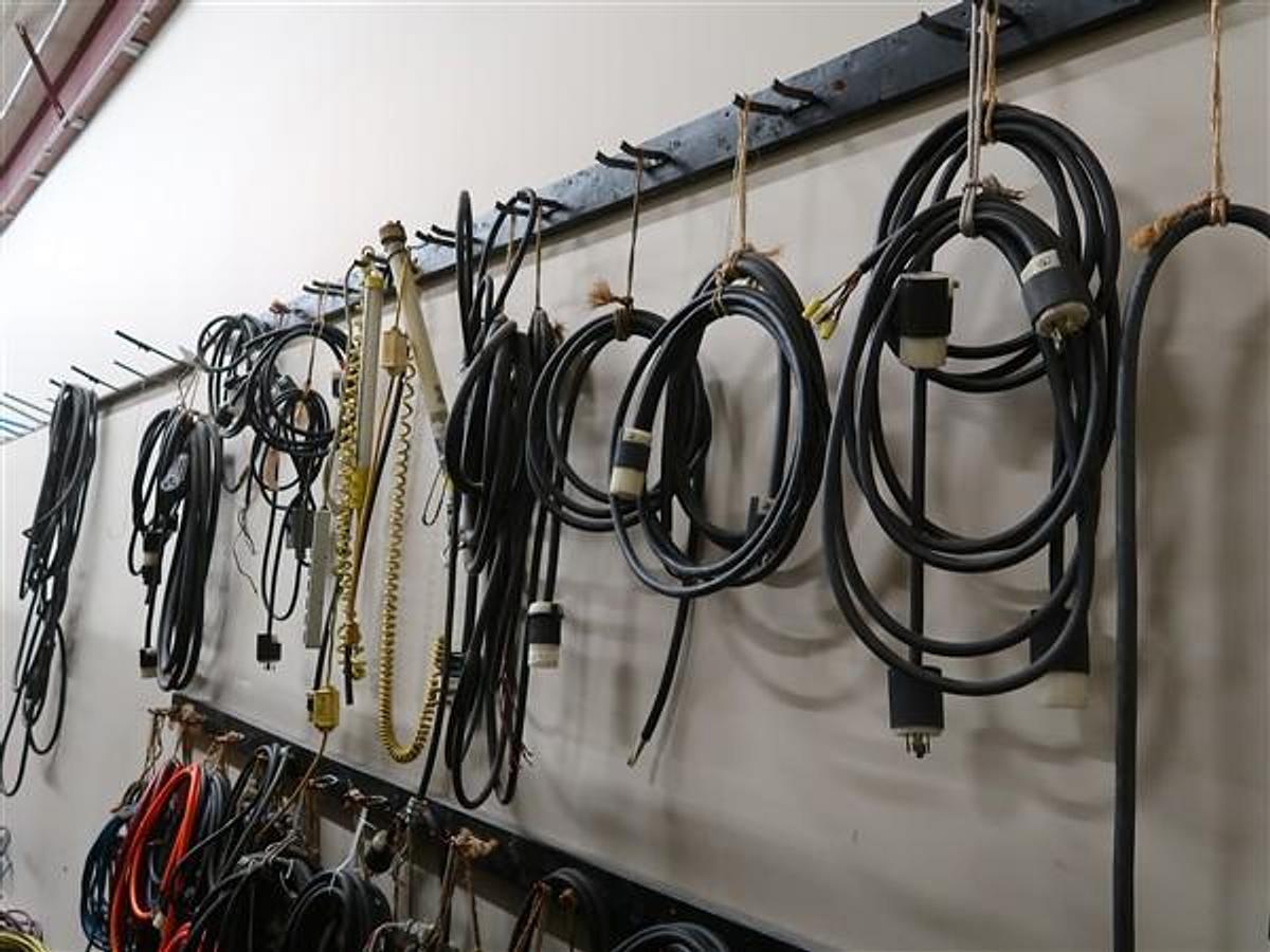 Used Wednesday, November 12, 2025, 1:00 PM (ET) - Reindl Bindery