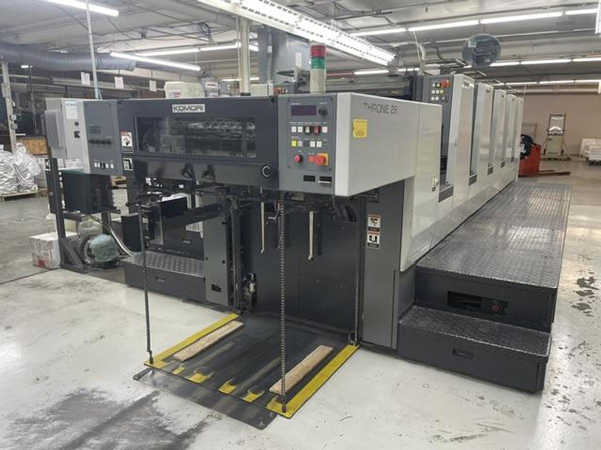 Used 2005 Komori L528 5-Color Sheetfed Printing Press