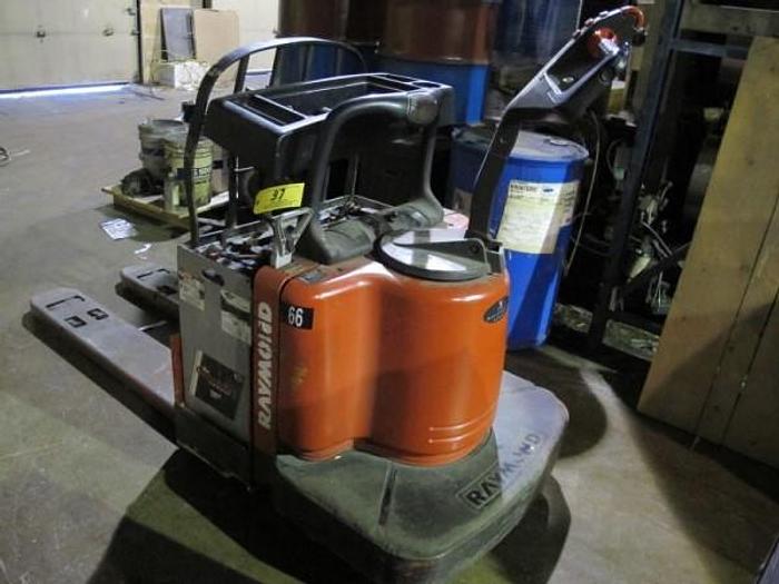 Used Auction Cancelled, Superior Graphics
