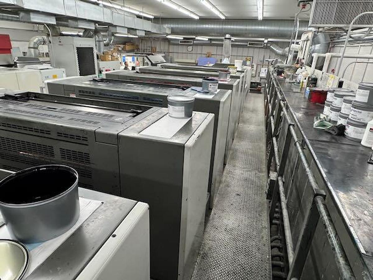 Used 2004 Komori LS40 (6/C with Aqueous Coater)