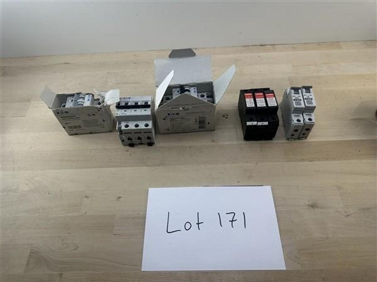 Used Wednesday, December 10, 2025, 1:00 PM (ET) - Chris Stanley's Industrial Surplus