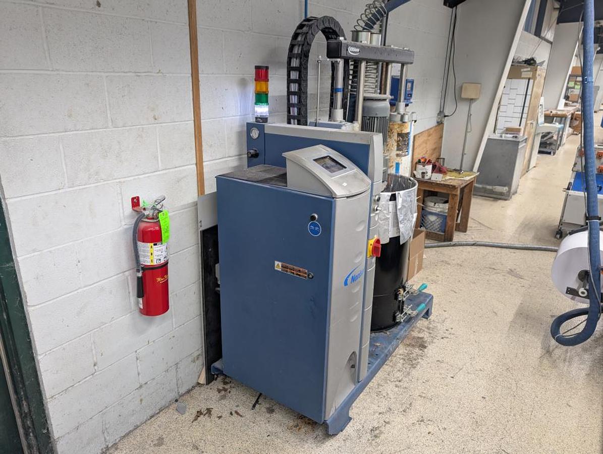 Used 2006 Wohlenberg Champion S 21 Clamp PUR & EVA Perfect Binding System