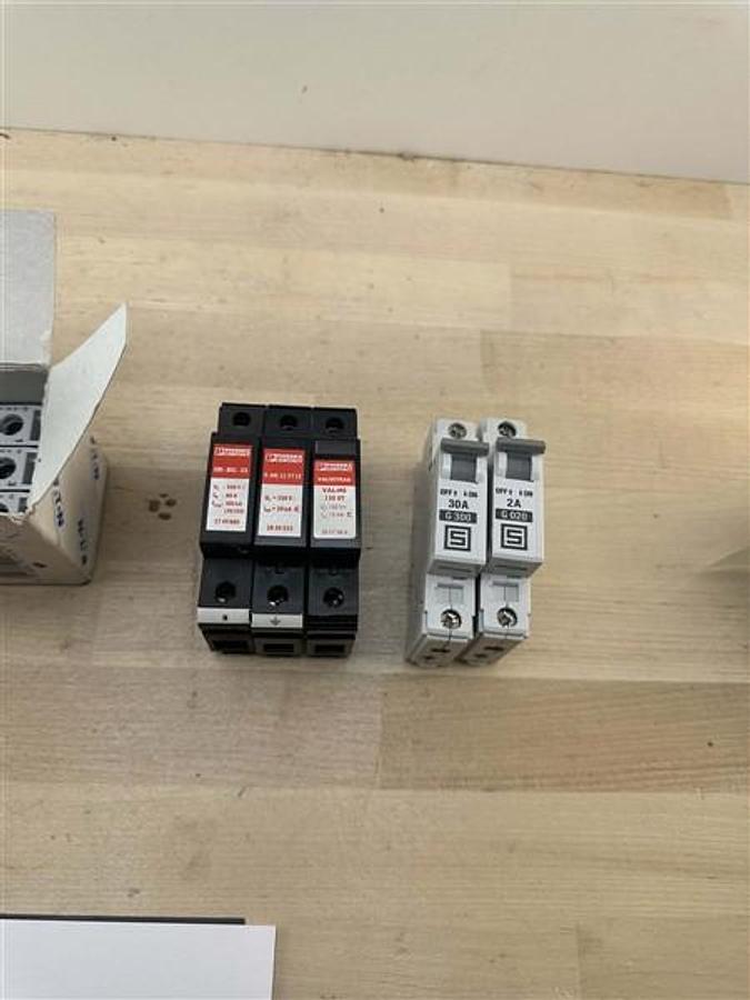 Used Wednesday, December 10, 2025, 1:00 PM (ET) - Chris Stanley's Industrial Surplus