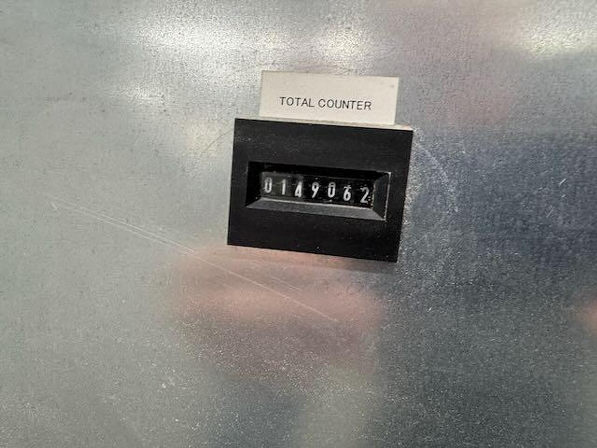 Used 2011 Komori GL40 HUV (6/C with Aqueous Coater)