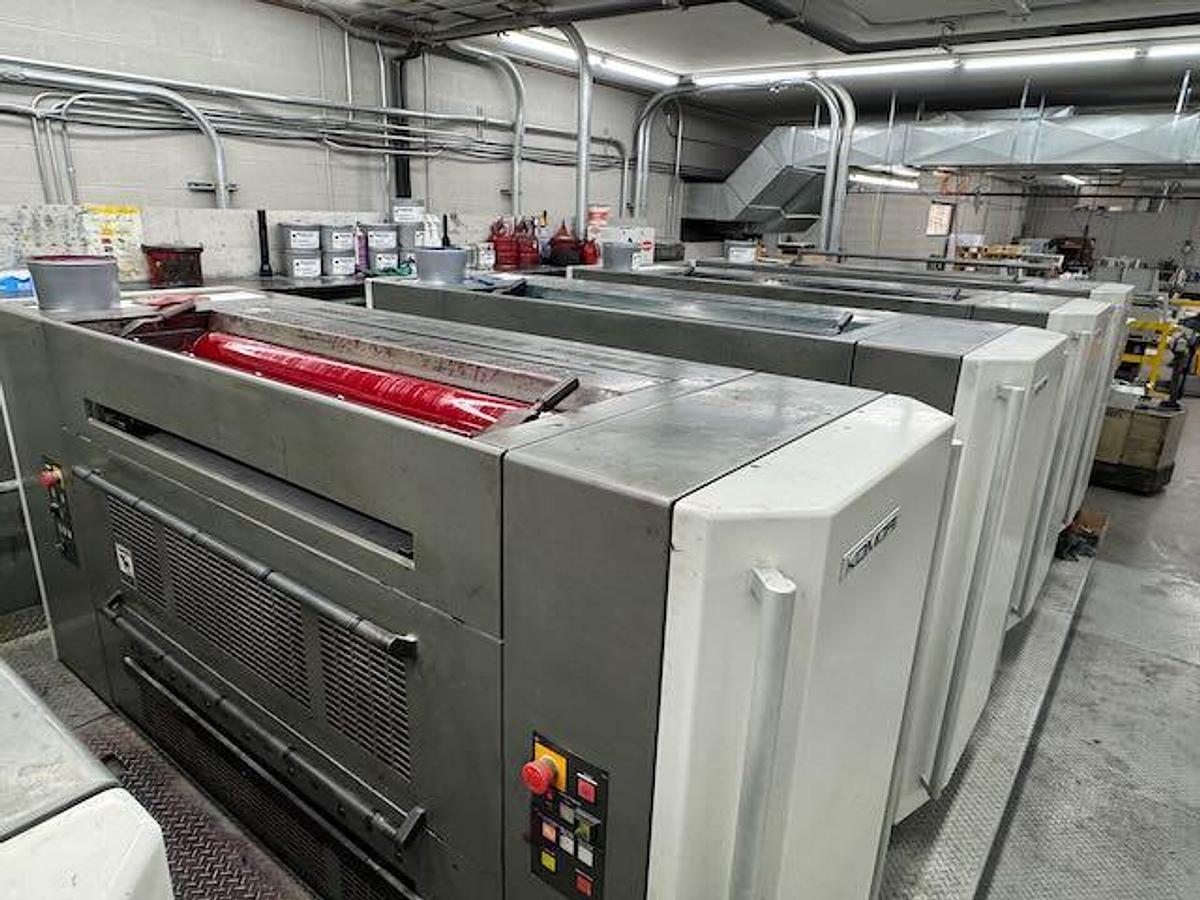 Used 2004 Komori LS40 (6/C with Aqueous Coater)