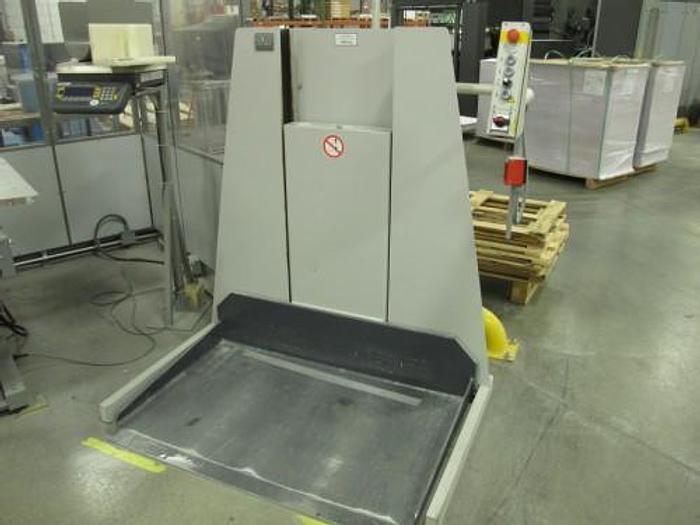 Used Tuesday, April 22, 2014 1:00 PM (ET), Graphic Visual Solutions