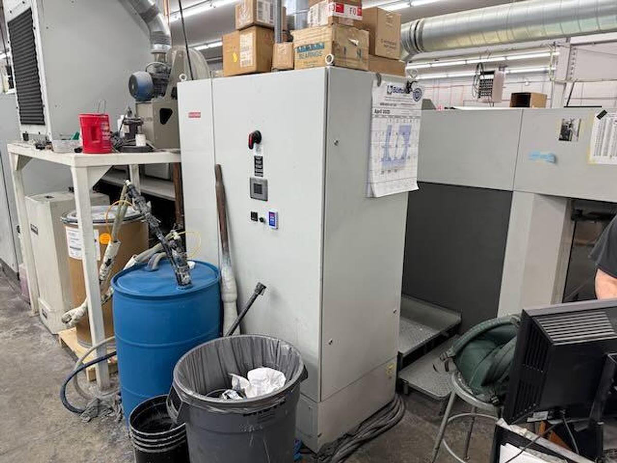 Used 2011 Komori GL40 HUV (6/C with Aqueous Coater)