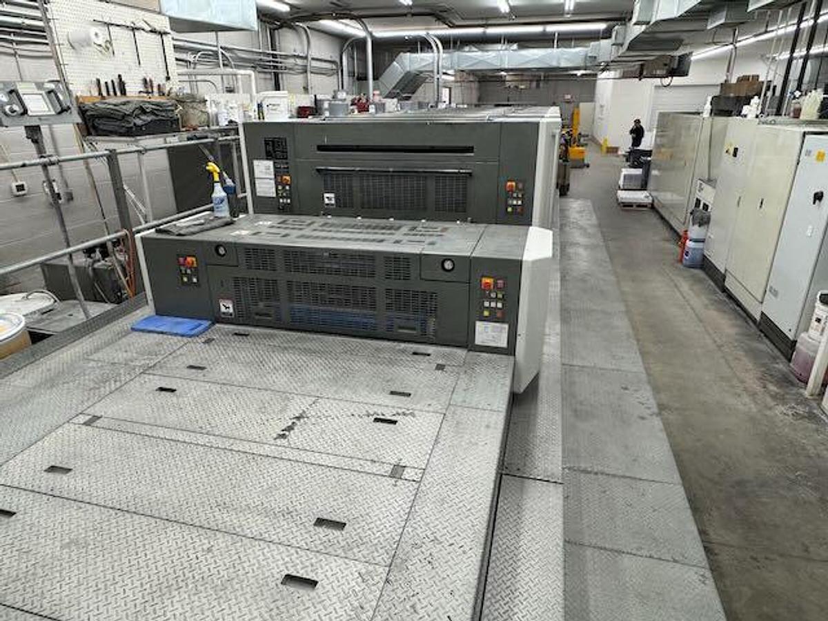 Used 2004 Komori LS40 (6/C with Aqueous Coater)