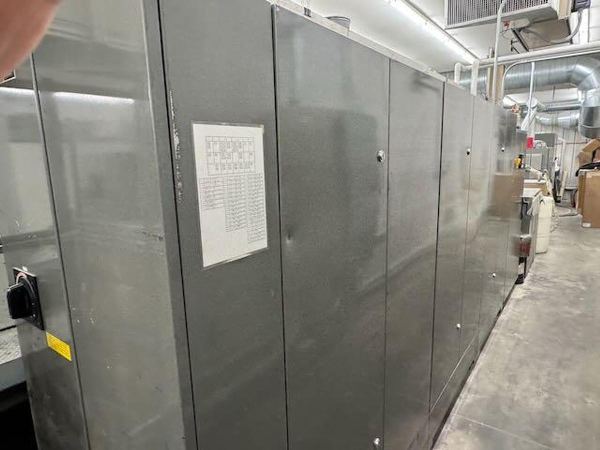 Used 2004 Komori LS40 (6/C with Aqueous Coater)