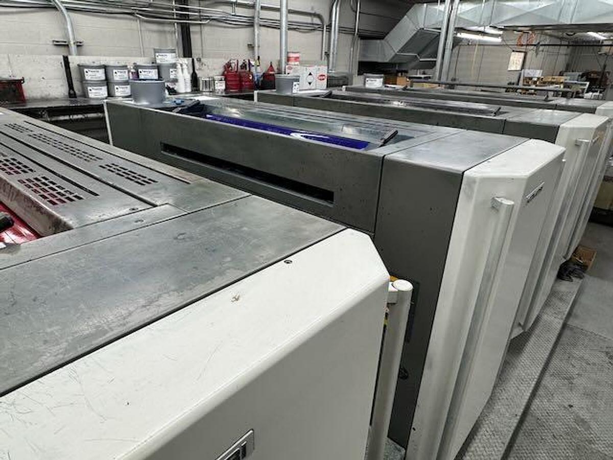 Used 2004 Komori LS40 (6/C with Aqueous Coater)