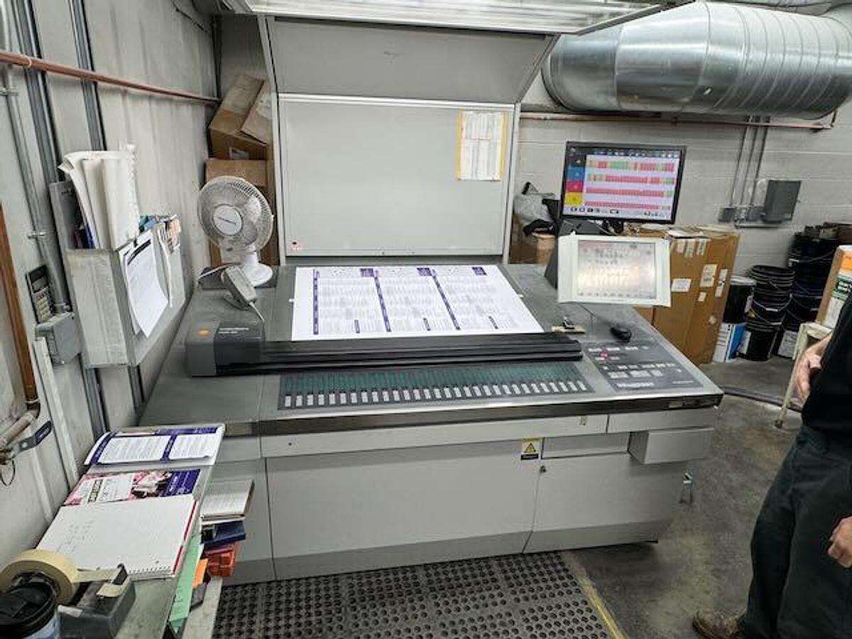 Used 2004 Komori LS40 (6/C with Aqueous Coater)