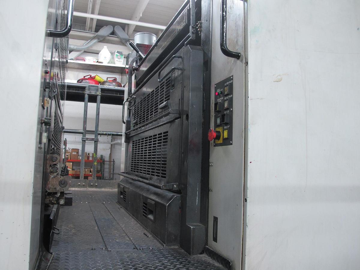 Used 2001 Komori L640 with Coater