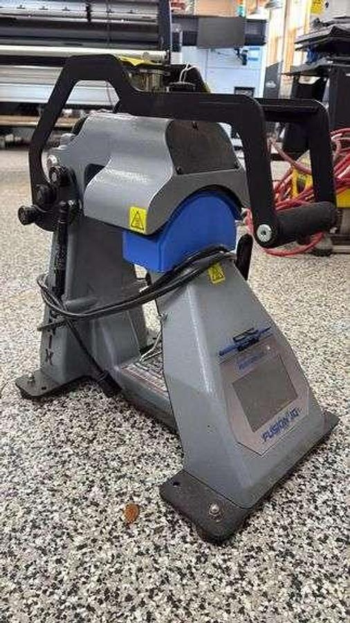 Used Thursday, February 12, 2026, 10:00 AM (CT) - Hersteller May Printing & Embroidery