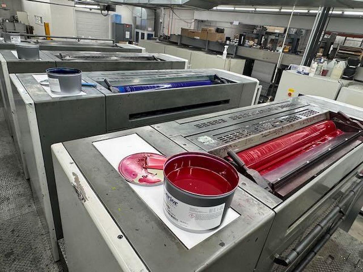 Used 2004 Komori LS40 (6/C with Aqueous Coater)