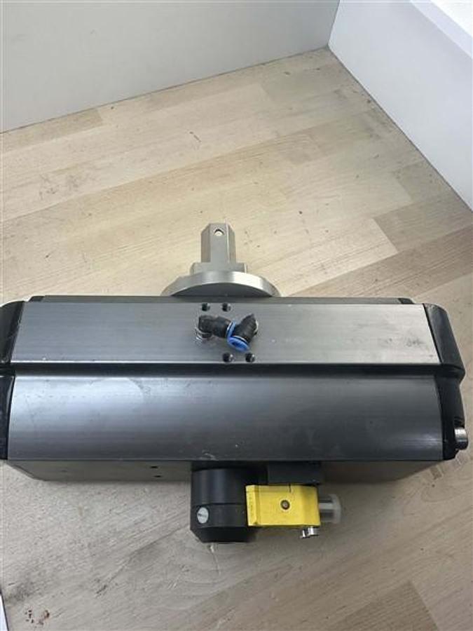 Used Wednesday, December 10, 2025, 1:00 PM (ET) - Chris Stanley's Industrial Surplus