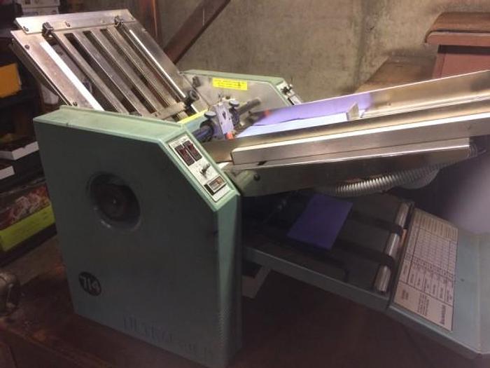 Used Thursday, December 14, 2017, 1:00 PM (ET), Shutterfly Surplus Equipment