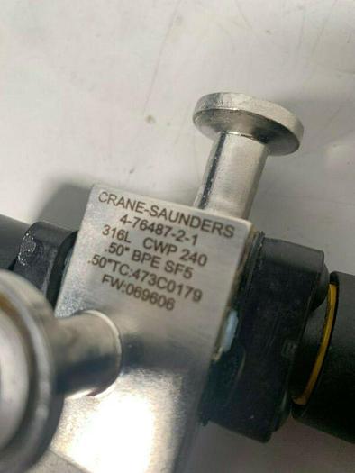 Used Crane-Saunders 4-76487-2-1 .5" 316L 3 Way Stainless Steel Diaphragm Valve