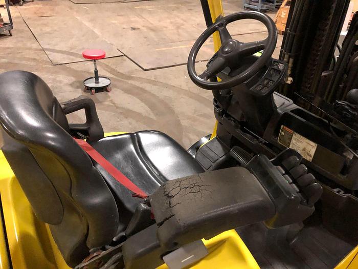 Used 12,000 POUND HYSTER MODEL S120FTPRS ROLL CLAMP TRUCK MFG. 2008