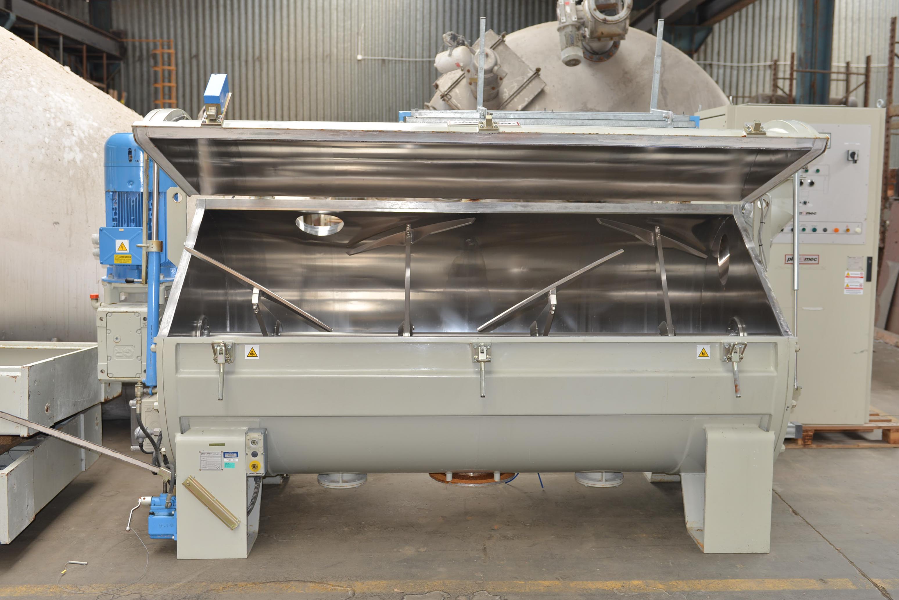 Used PLASMEC mixer from 3500 Liters