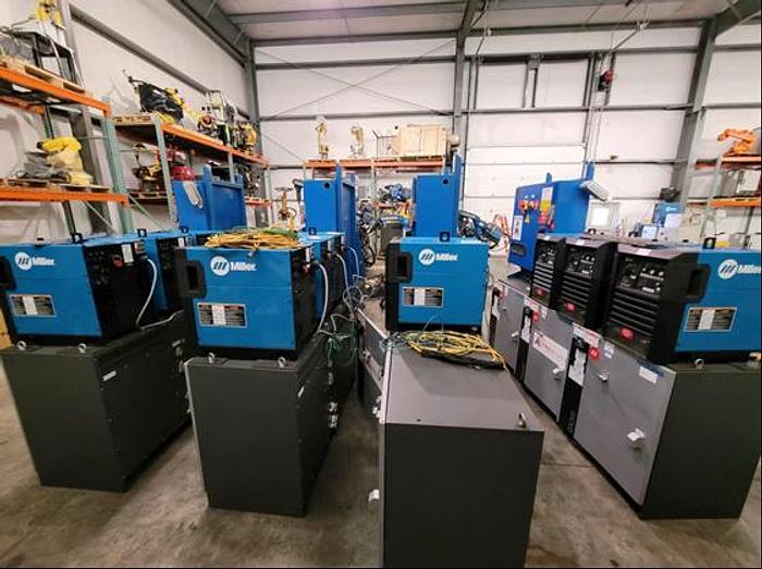 Used 2017 YASKAWA MOTOMAN  MA1440 6 AXIS MIG WELDING ROBOT WITH DX200 CONTROLLER