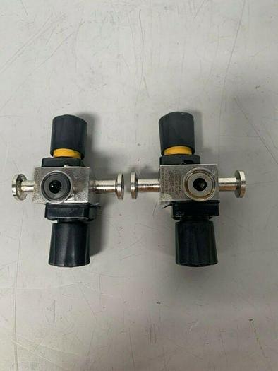 Used Crane-Saunders 4-76487-2-1 .5" 316L 3 Way Stainless Steel Diaphragm Valve
