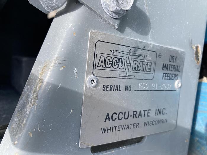 Used Used Accu-rite Dry Material Feeder