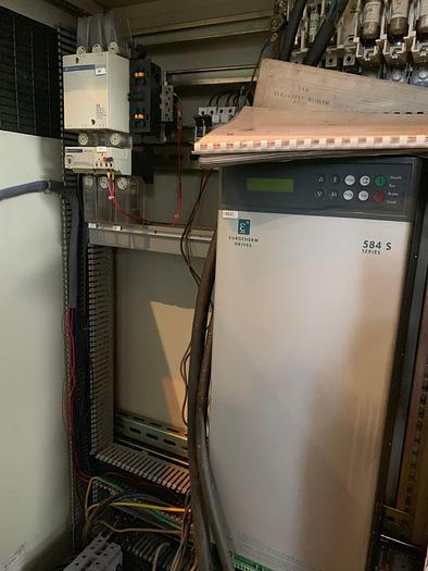 D'occasion Tour vertical à plateau mobile Berthiez 9340