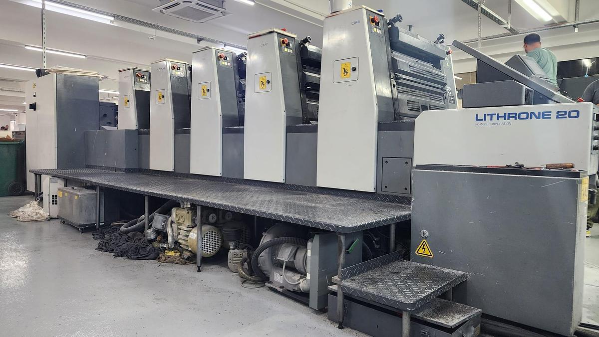 Used 2004 KOMORI L 520