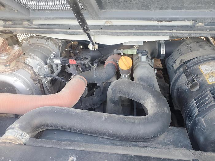 Used 2015 Takeuchi TL12