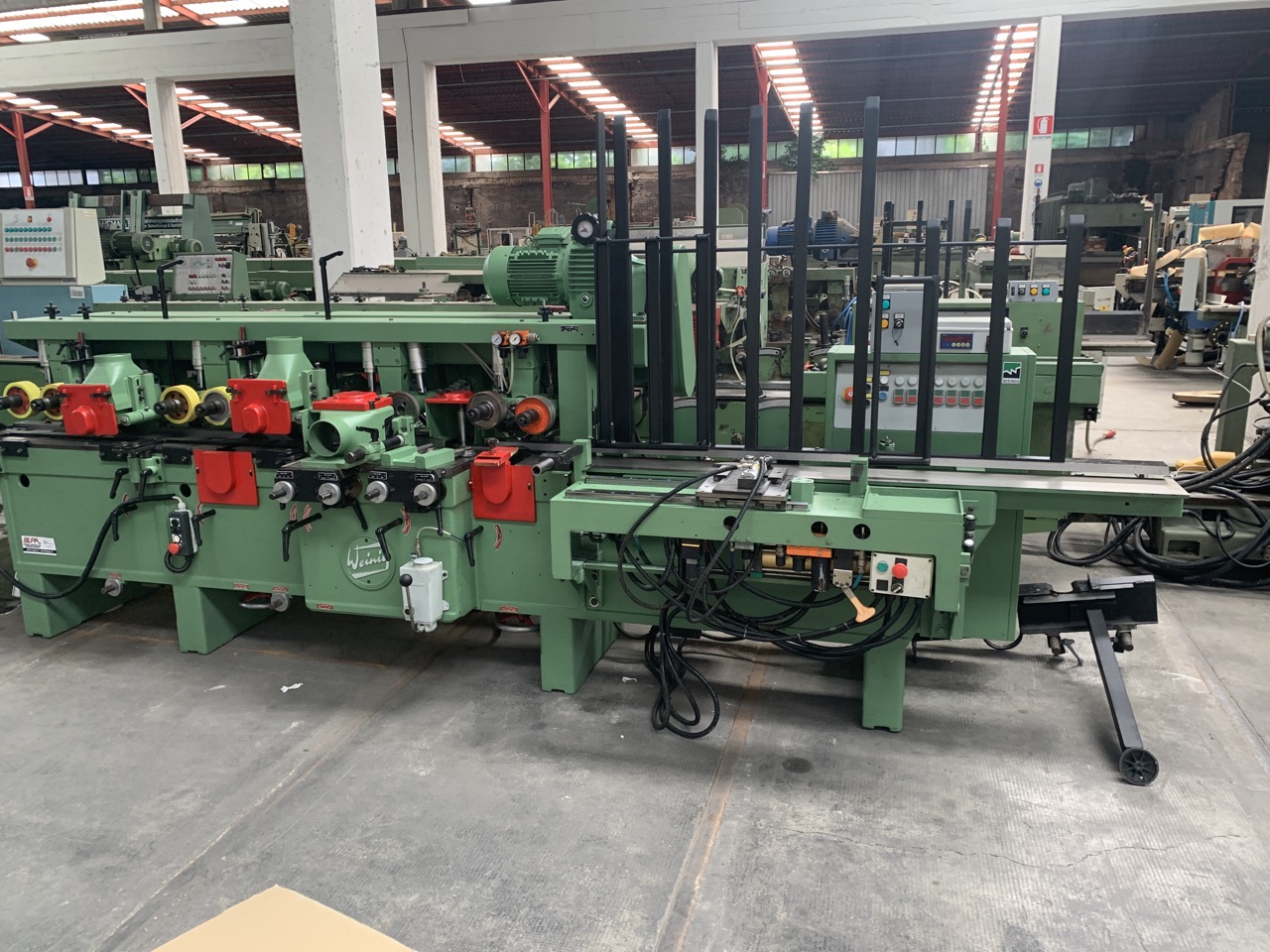 Used Scorniciatrice marca Weinig, cardano, 6 alberi, revisionata.