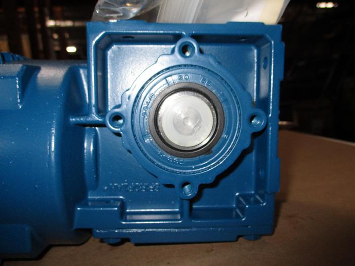 Used DORNER SEW-EURO DRIVE BOTTOM MOUNT GEAR MOTOR