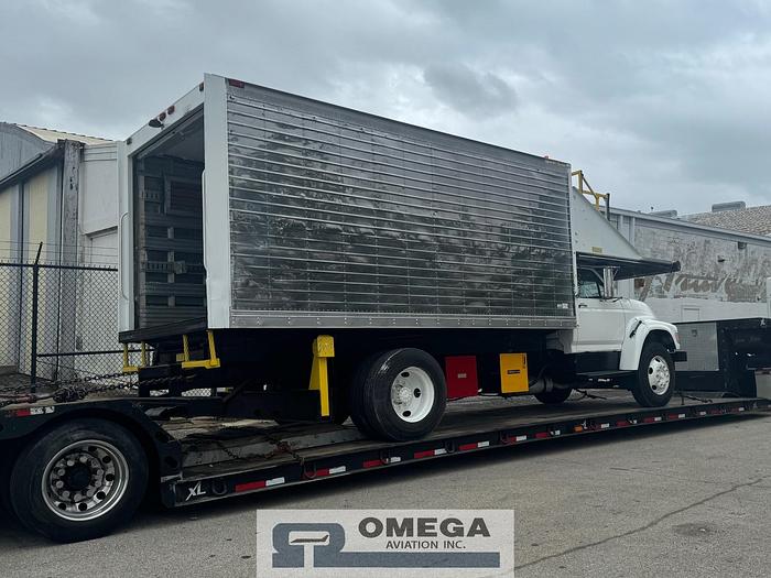 Used 1999 Hi-Way / Kidron C-42-16 / 4CB16D Narrow Body Catering Truck (Diesel)