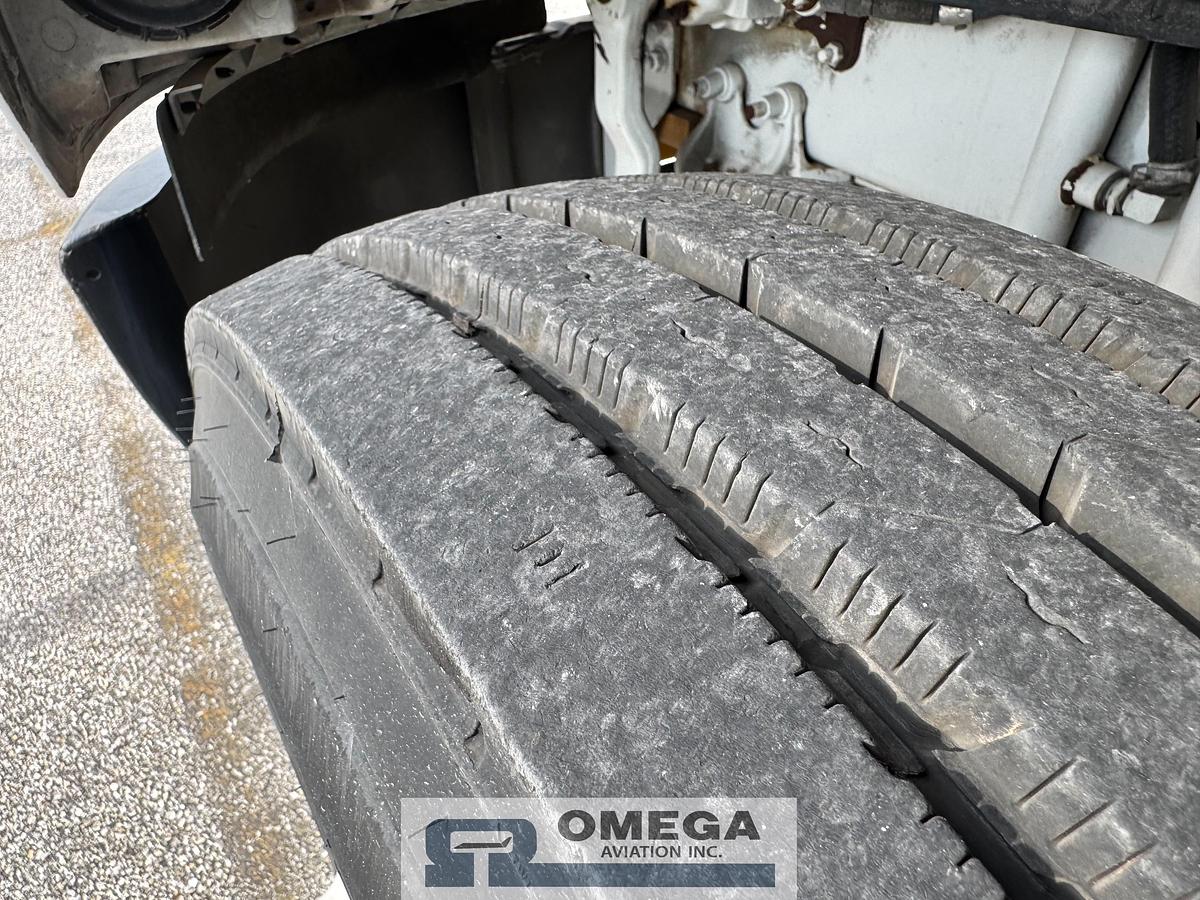 Refurbished 2003 Premier MT35P18 Aircraft Deicer Truck